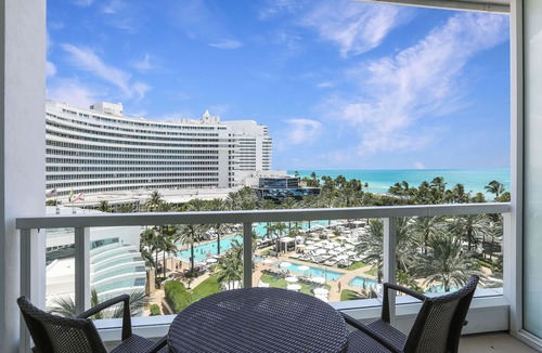 South Beach Condo | Fontainebleau Sorrento OceanView Jr. Suite FREE valet & spa.pass No resort fees!