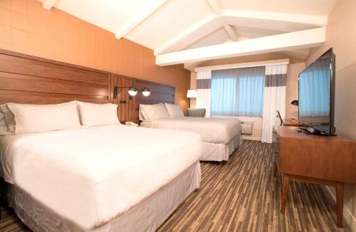 Plainview Hotel | Four Points by Sheraton Melville Long Island