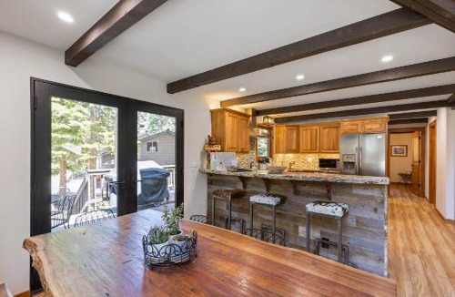 Carnelian Bay House | Four Summits- Hot Tub- Pool Table- Short Drive to Ski Resorits