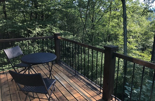 Mount Tremper House | "Frank Lloyd Wright" Catskills Mountain Yoga-Spa Retreat on 15 Acres