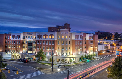 Montgomery Condo | Free Breakfast. Outdoor Pool. Gym. Near Maxwell Air Force Base!