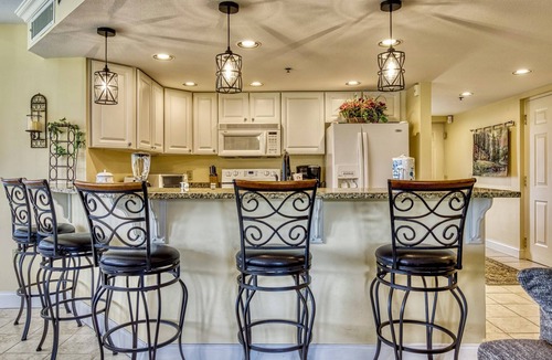 Pigeon Forge Condo | FREE Dollywood Ticket Golf Vista 141 Spacious Condo on Golf Course