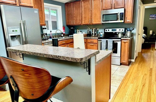 Martin Acres House | Free e-bikes! Near hiking and Uni of Colo!