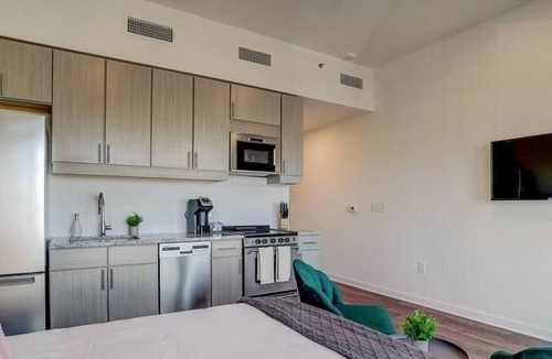 Avondale Apartment | Frontdesk | Charming Studio near Sloss Furnaces