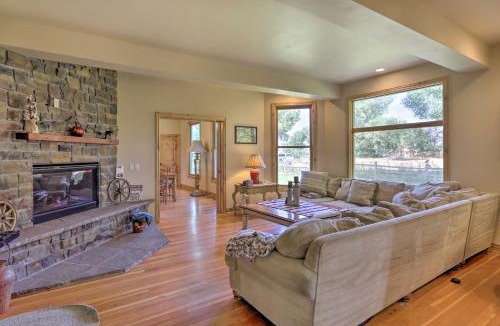 Fruita House | Fruita Victorian Home with Hot Tub and Mountains!