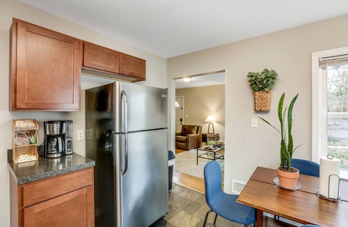 Dicken House | Fully Equipped Home; Walk to UM Stadium, 30+ Days