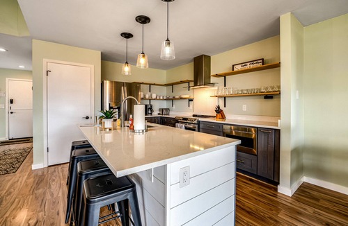 Wapato Point House | Fully renovated townhome with private hot tub, deck, shared pool, & fast WiFi