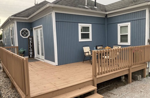 Demotte House | Fully updated in the spring of 2022 and located right in the middle of town.