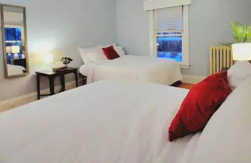 Eastside House | Fun! Most bed space in Syracuse/Rochester/Buffalo