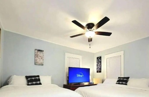 Eastside House | Fun! Most bed space in Syracuse/Rochester/Buffalo