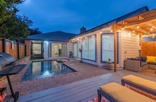 Riverbend of Camino Real House | Fun 'n Sun Heated Pool & Gameroom By Fiesta Texas