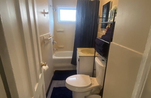 Downtown Syracuse House | (G1) 3 bdrm near Syracuse University and Destiny Mall!