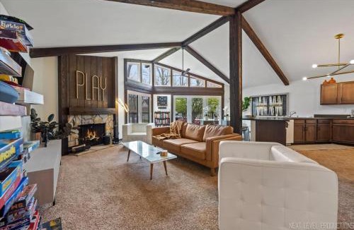 Fontana House | Game Lovers Getaway In Abbey Springs with Golf Cart