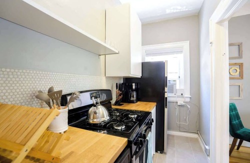 City Park Apartment | Gaylord by Modern Midstay/1Block to CityPark #G2