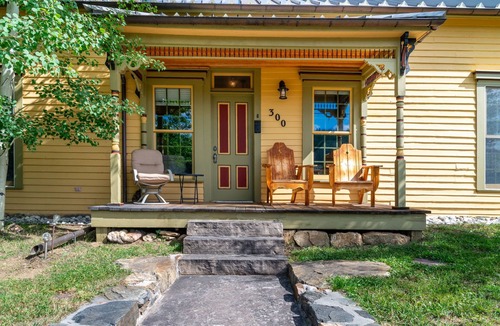 Central City House | Get out of the heat. Beautiful evenings