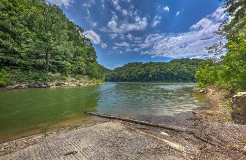 Silver Point House | Getaway on Center Hill Lake with Decks and Water Views