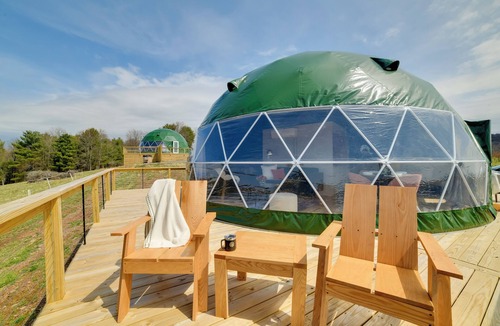 Franklin Apartment | Glamping Getaway at ‘The Coyote Dome’ in Franklin