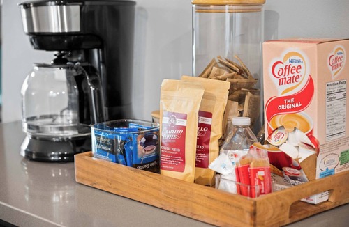 Covington House | Goldie on Greer - Perfect for 4!
