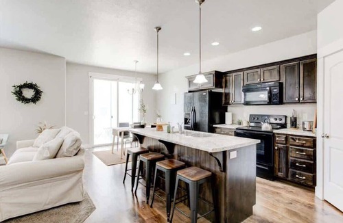 Sunset Heights House | Golf Course Close By, Minutes from UVU/BYU