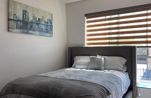 Hollywood Apartment | Gorgeous 2bd 2ba Hollywood Place