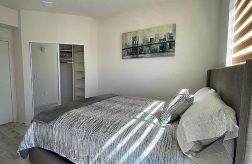 Hollywood Apartment | Gorgeous 2bd 2ba Hollywood Place