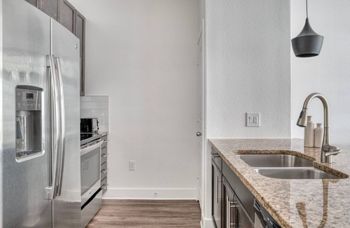 Gateway Apartment | Gorgeous Arboretum 1BR w/Gym, Pool & W/D, nr restaurants, by Blueground