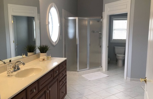 Annapolis Apartment | Gorgeous Edgewater home with in-law apartment has beautiful wood floors, high ceilings and crown molding throughout.