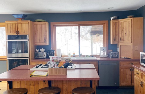 Lyons House | GORGEOUS Estes Park, Allenspark, Lyons CO 4BR Riverfront Home