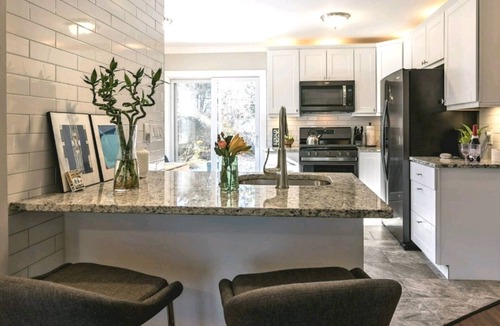 Royal Oak House | Gorgeous in Downtown Royal Oak! Designer Home, Perfect Reviews, 2 full baths!