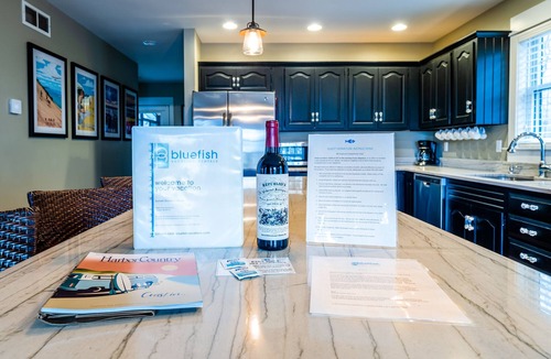Harbert Cottage | Gorgeous Lake View Home with Private Pool and Hot Tub! Pool Open Late!