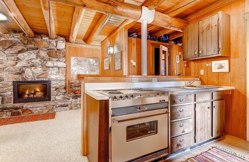 Salt Lake Mountain Resorts House | Gorgeous Log Cabin in Alta with Outdoor Hot Tub and Wood Burning Fireplace
