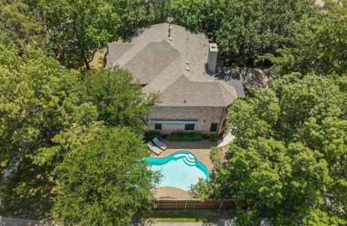 Plano House | Gorgeous Mansion with Pool & Cinema Room Sleeps 16