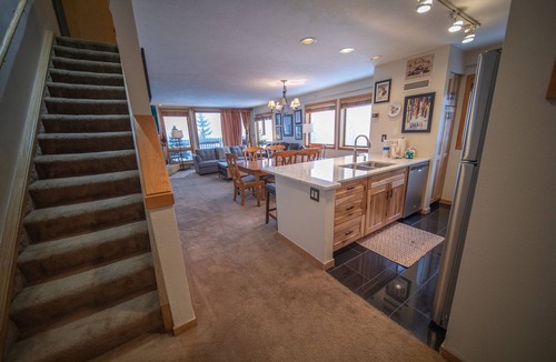 Mountain House Condo | Gorgeous Mountain views! Last Minute Holiday Rates!