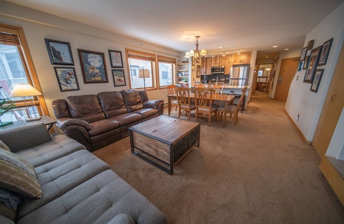 Mountain House Condo | Gorgeous Mountain views! Last Minute Holiday Rates!
