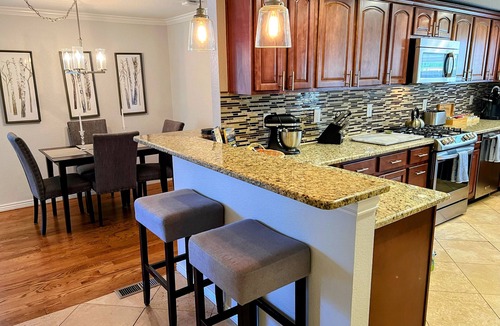 Englewood House | Gorgeous, renovated 1930s bungalow in Englewood!