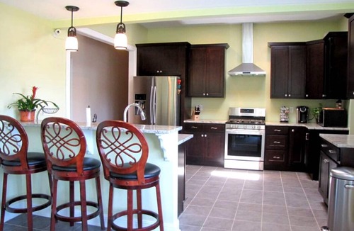 Hope Gardens House | Gorgeous, Spacious & Bright Home w/3 Full Baths ~ Walkable To Lower Broadway!