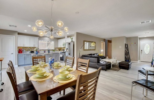 Nevada Trails House | Gorgeous spacious home 12 minutes to Strip/airport