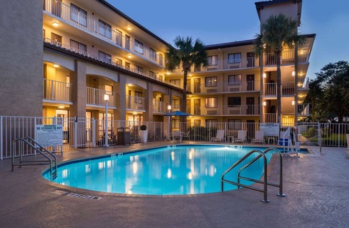 Florida Central Atlantic Coast House | Gorgeous Stay! Four Modern Units, Pool, Breakfast, Shuttle to Parks