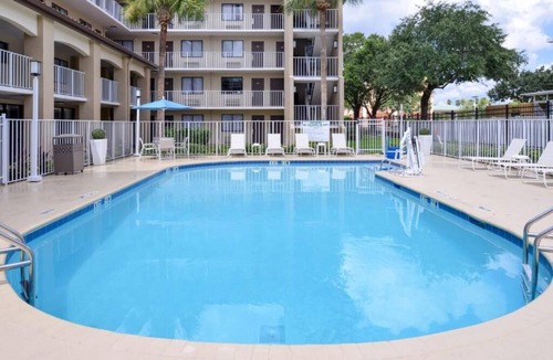 Florida Central Atlantic Coast House | Gorgeous Stay! Four Modern Units, Pool, Breakfast, Shuttle to Parks