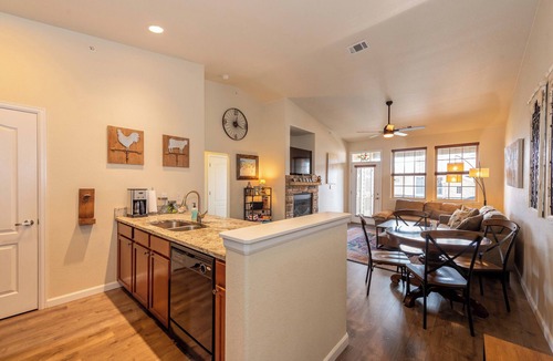 Silvercreek Condo | Granby Ranch Getaway sleeps 5! 2-bed, 2-bath, access to heated pool/hot tub!