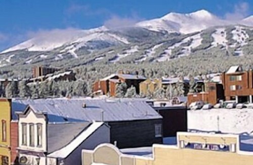 Four O'Clock Apartment | Grand Timber Lodge: Ski-in, Ski-out. Studio. Sleeps 4 2/9/25-2/12/25