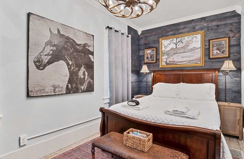 Buchanan Other | Grange Hill Farmhouse - unwind in wine country, 15 minutes from Lake Michigan