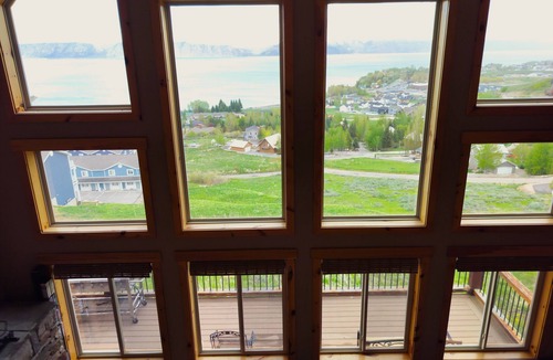 Harbor Village Cabin | Great area for Fall getaway! Great view, Game Room, Foam Pit, Rock wall.