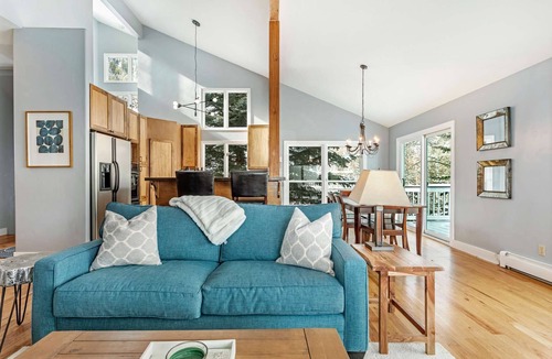 Avon House | Great Dates & Rates For Feb-March! Bring the Whole Family to Our Dog Friendly, 5BR Home This Season