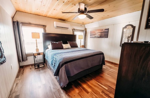 Oneida Other | Great Getaway to Relax, close to Big Southfork National Recreational Area