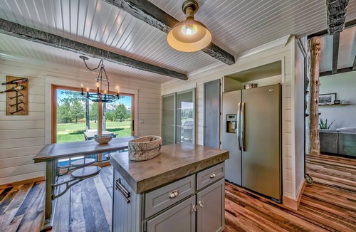 South Lake Tahoe House | Great View, Modern & Stylish, Golf, Near Lake/Slopes, A/C