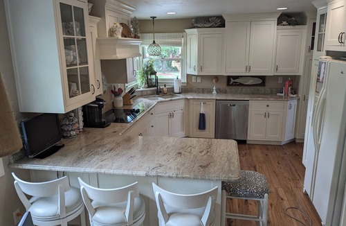 Howard House | Green Bay Home, 6 minutes from Lambeau Field
