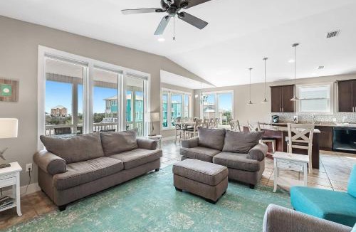 Morgantown House | Group Hug