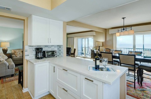 Holmes Beach Condo | Gulf Place Unit 3 in Holmes Beach