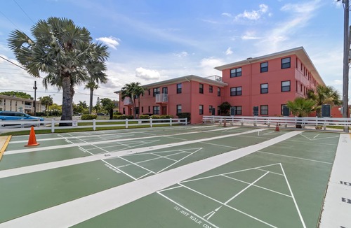 St. Pete Beach Condo | ✨ Gulf Winds Upgraded Condo — Beautiful Remodel with Queen Bed Near the Beach